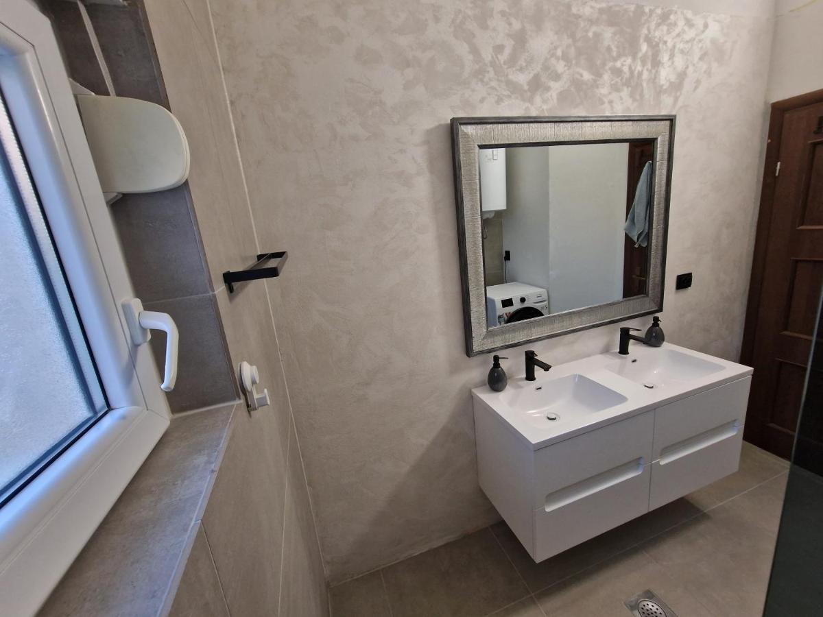 Big Panorama Villa, For 21 Person In Omis 셀리나 외부 사진