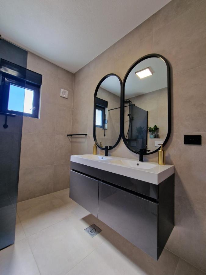 Big Panorama Villa, For 21 Person In Omis 셀리나 외부 사진